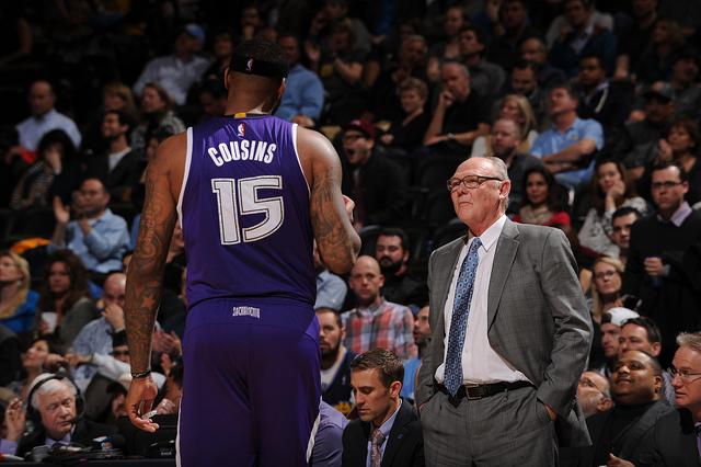 步行者再擒尼克斯2-0西亚卡姆39分布伦森错失绝