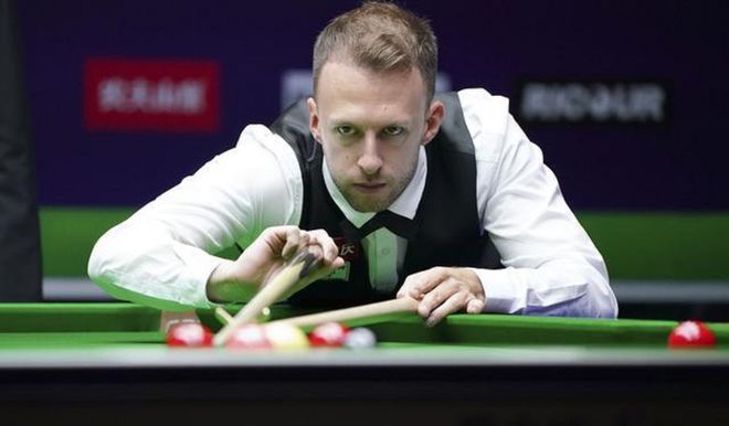 内维尔谈曼联生涯：对工资从无要求 俱乐部开价直接签字