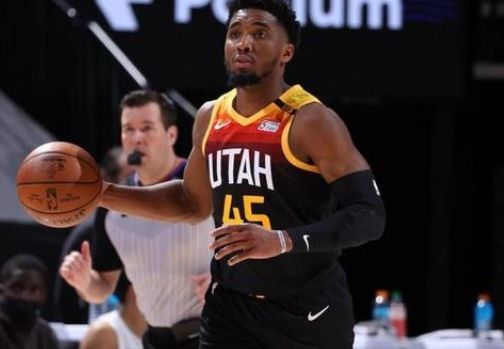 队中场复兴 队中场复兴